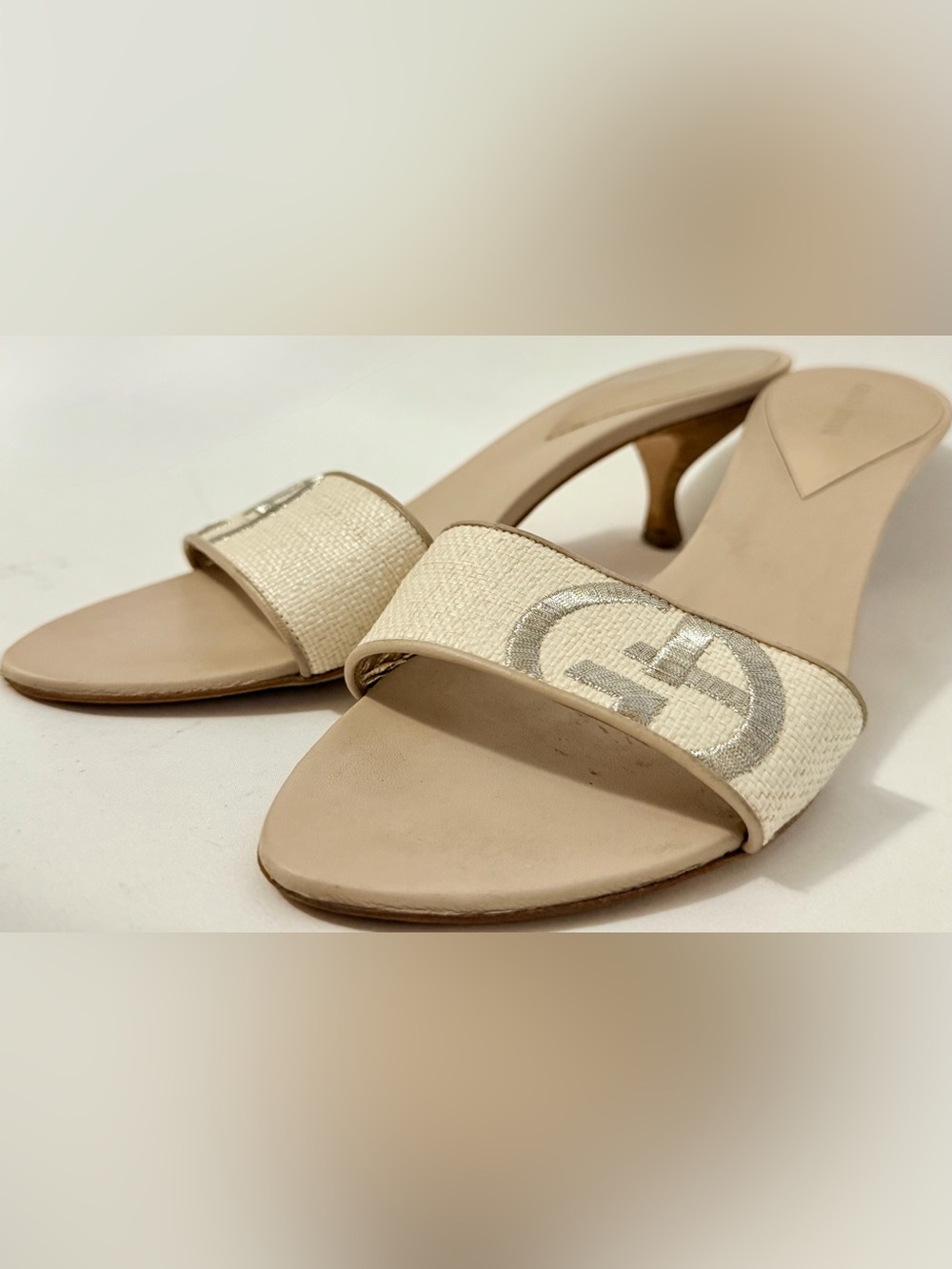 Giorgio Armani Vintage GA Logo Canvas Kitten Heel Mules Sandals 39 Italy